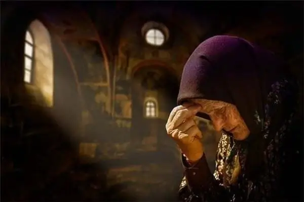 grandmother praying