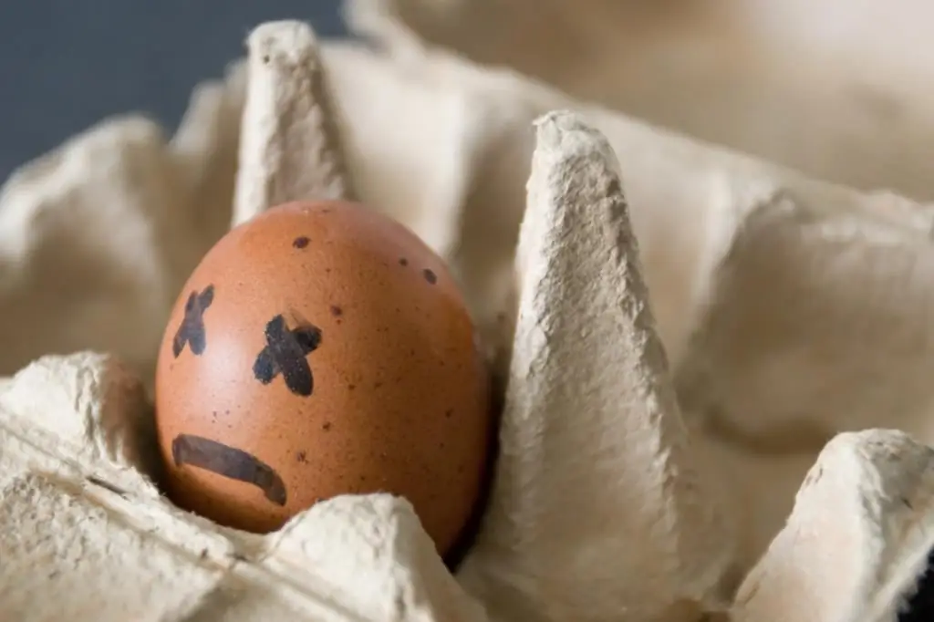 voir des oeufs pourris dans un rêve