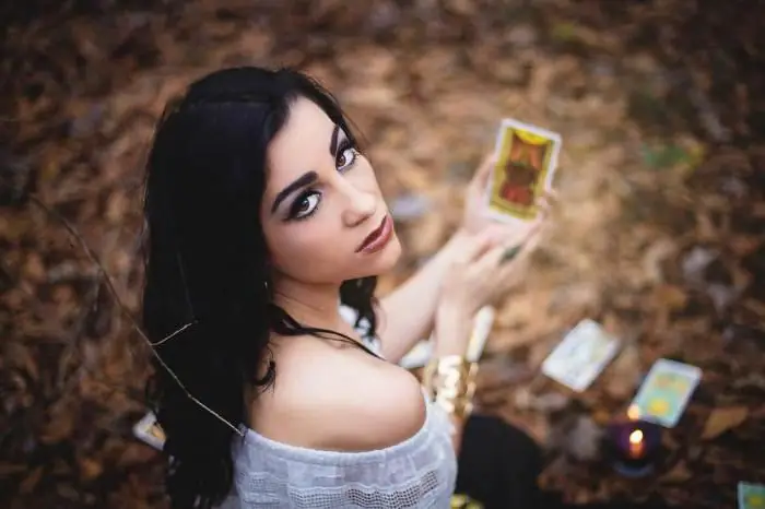 tarot գուշակություն մոտ ապագայի համար