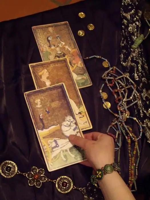 divination by tarot cards for the near future