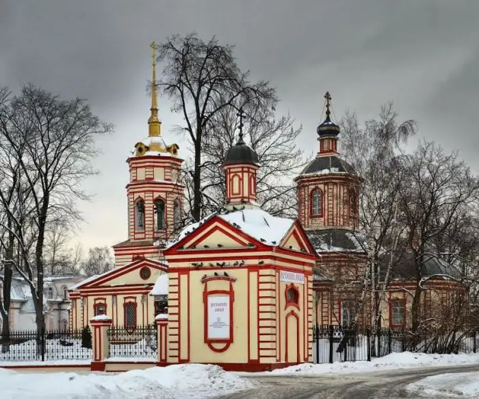 Kyrkan av upphöjelsen av det heliga korset i Altufiev foto