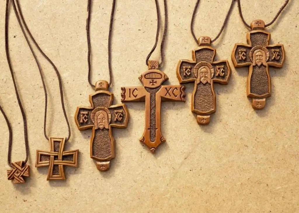 Pectoral crosses made of wood